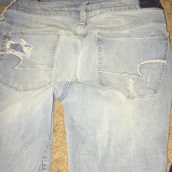 American eagle distressed jeans - Picture 3 of 3